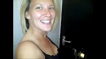 play Blond suka dobrze spenetrowana w cipkę w taksówce