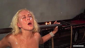 play Black whore with curly hair fucked very sensually in the throat