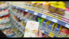 play Elisaveta Gulobeva, une jeune européenne rasée, dans une rencontre hardcore intense