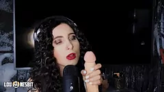 play Femdom german Cuckold ASMR cu Lou Nesbit și Lia Louise