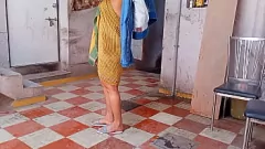 play Hot Indian Bhabhi Monika în lenjerie neagră - schimbarea rochiei obraznice prinse pe camera ascunsă