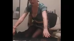 play La dura cogida anal de Xander con Izzy: garganta profunda intensa, gran polla y corrida facial explosiva